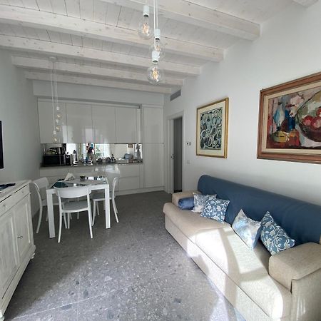 La Casa Di Gio: Piccolo Gioiello In Centro Комо Екстер'єр фото
